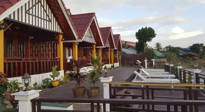 Golden Hotel Dondet Muang Không Extérieur photo